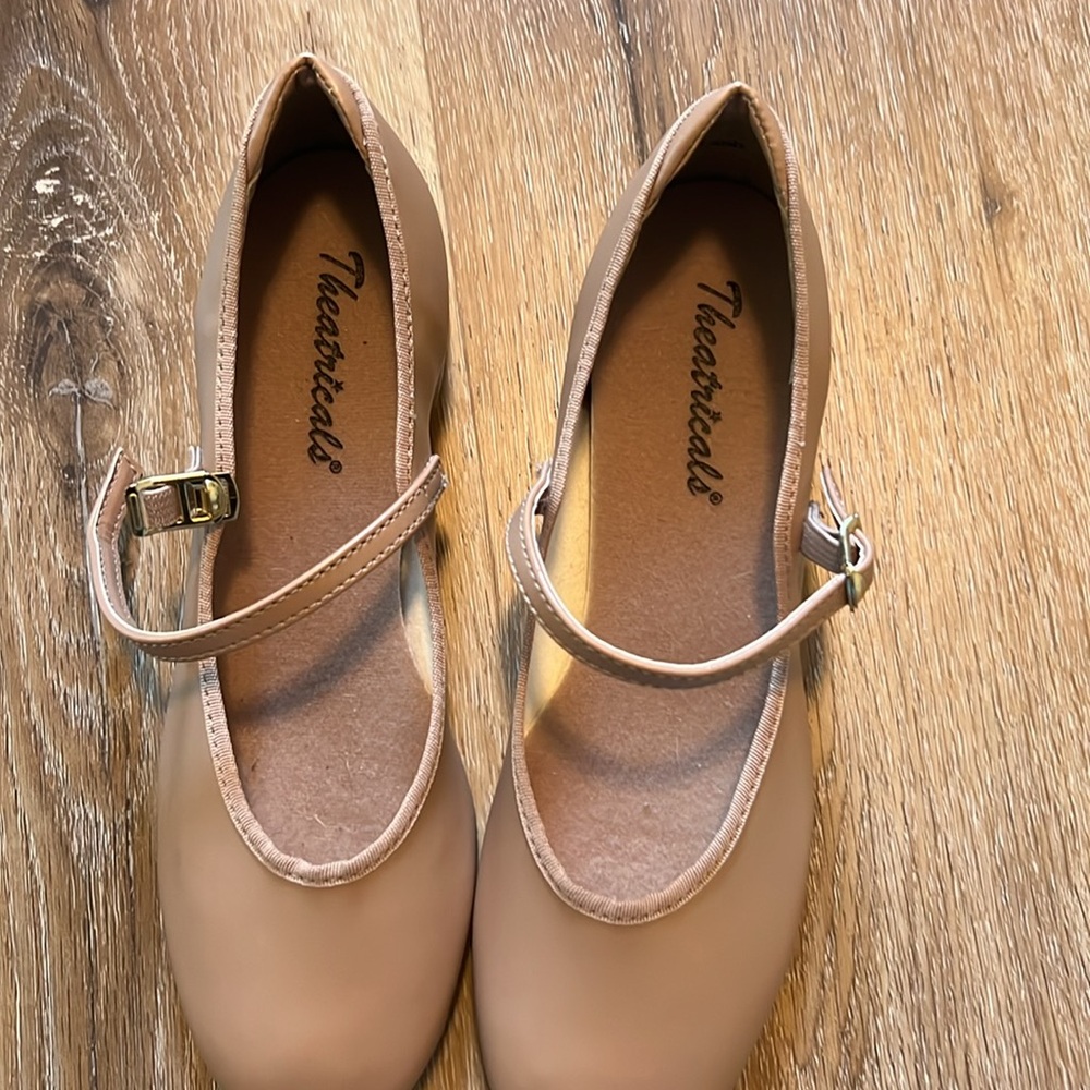 Theatricals Tan Tap shoes 5 M - Picture 3 of 5